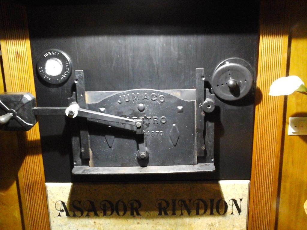 Hotel Asador Rindion Tineo Exterior photo